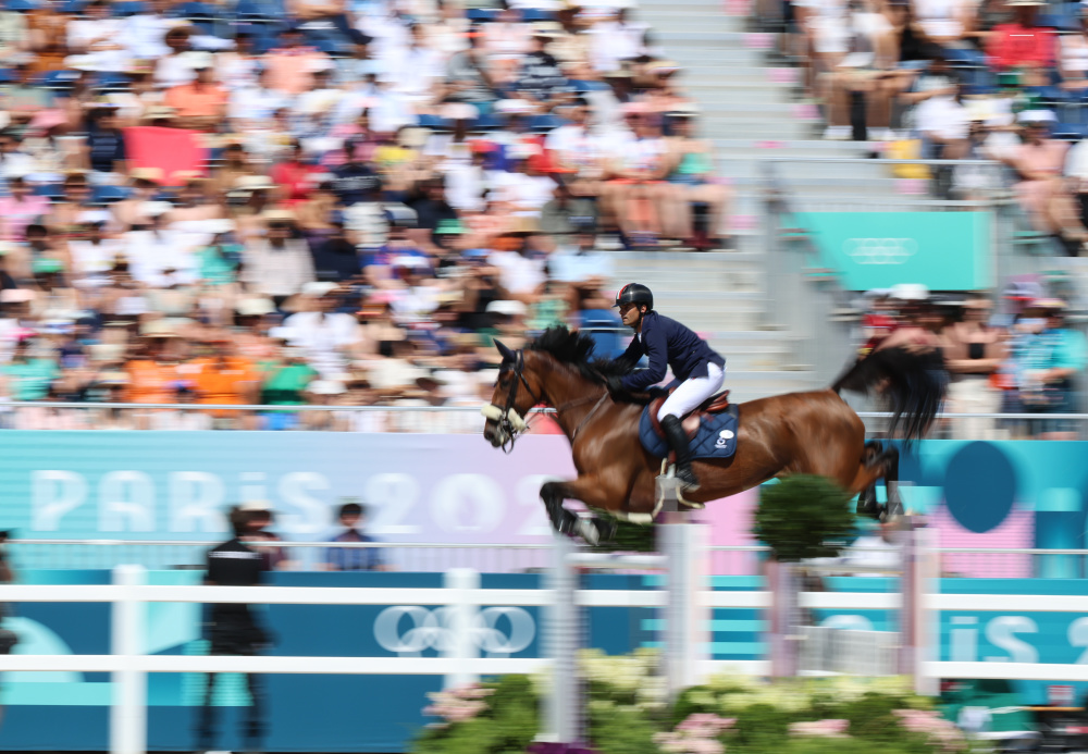 爱尔兰队在马术比赛中展现实力