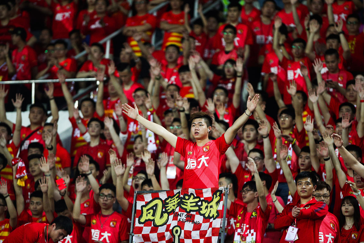 全力以赴，国内足球队全力备战的简单介绍