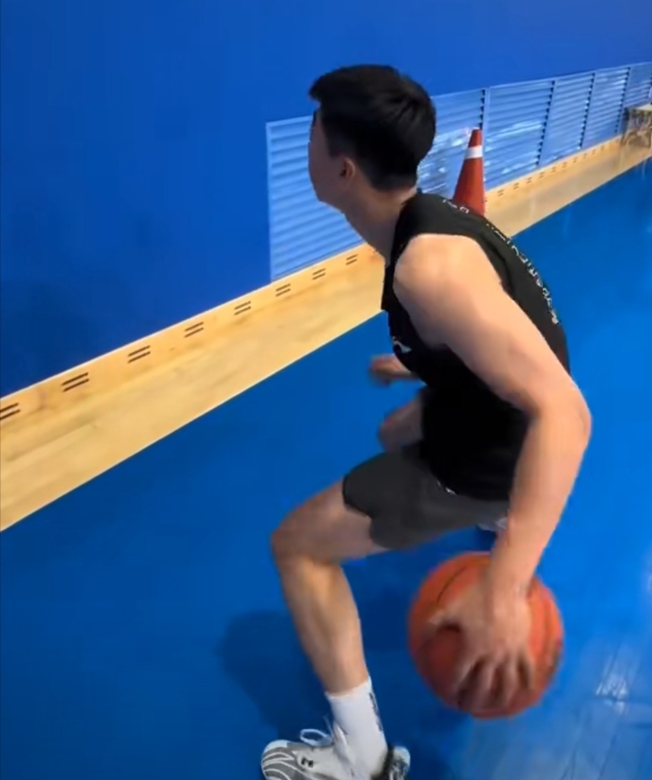 篮网队球员接受居家检测，保障球员健康安全的简单介绍