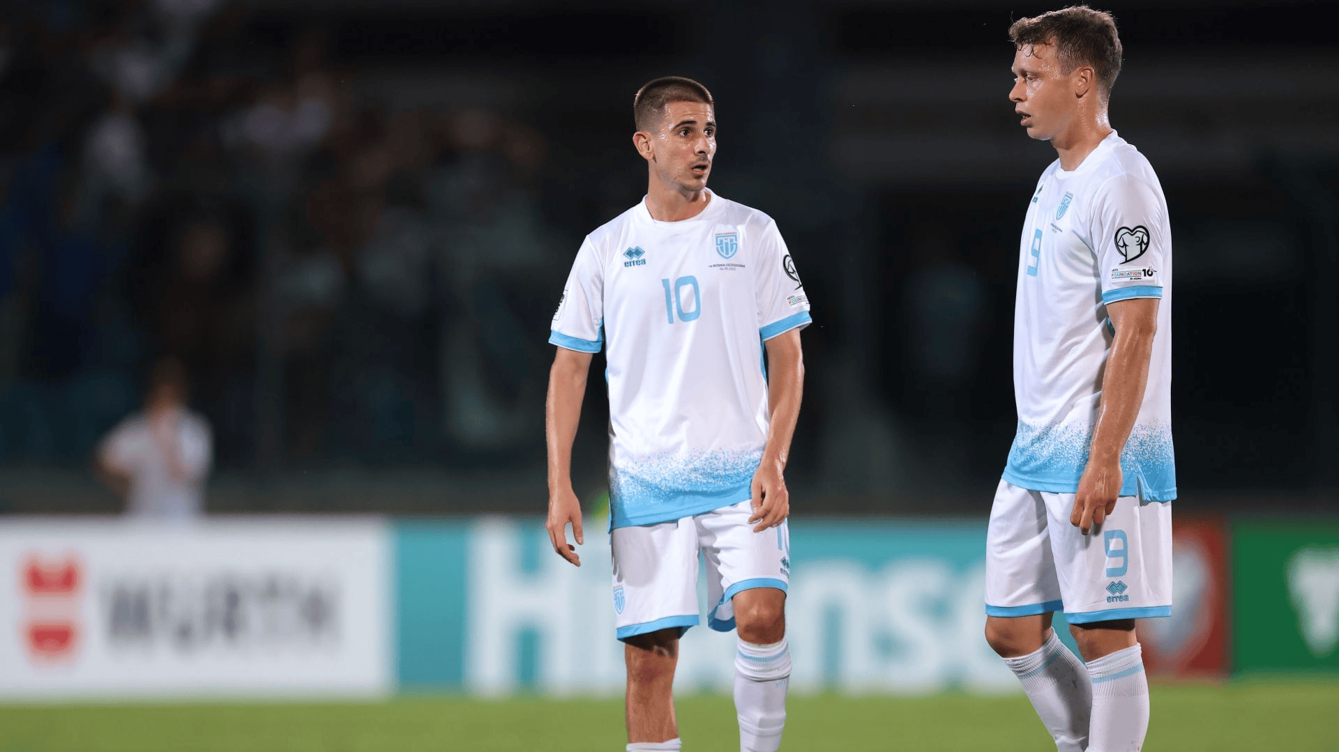 包含欧预赛历史性时刻，比赛格局产生转折的词条